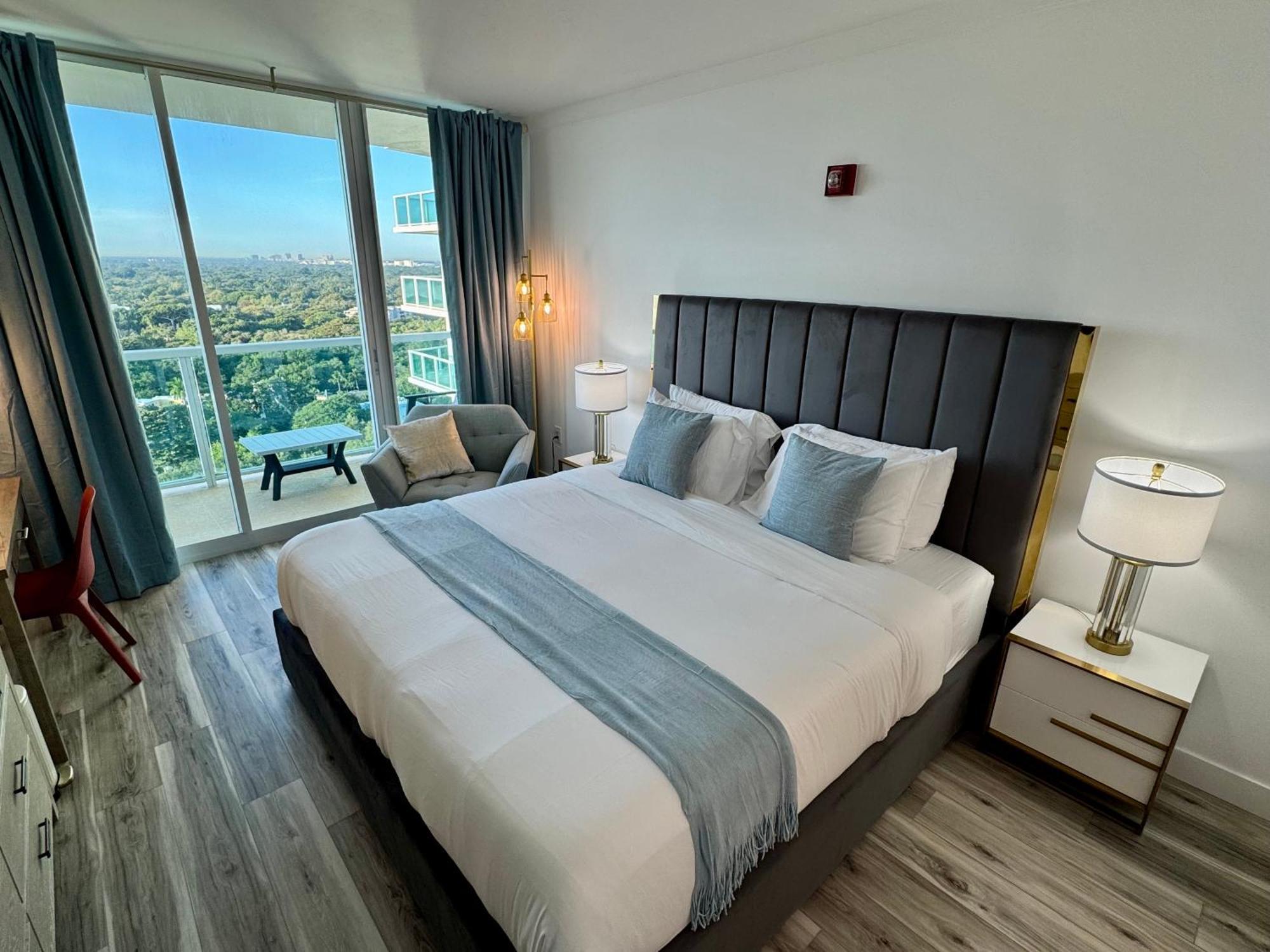 Balcony Ocean View ! Pool - Wifi - Gym - Parking Apartamento *